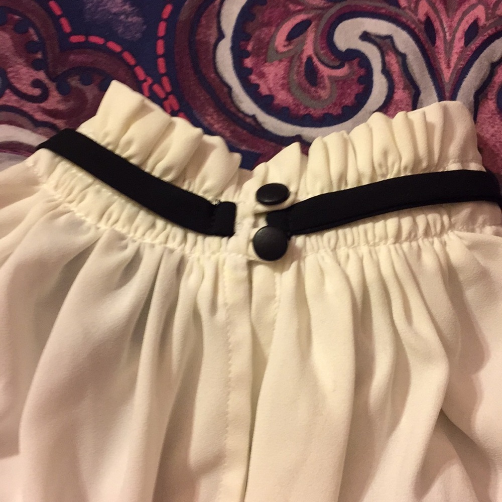 SOLD! Who What Wear sheer blouse - Picture 3 of 4